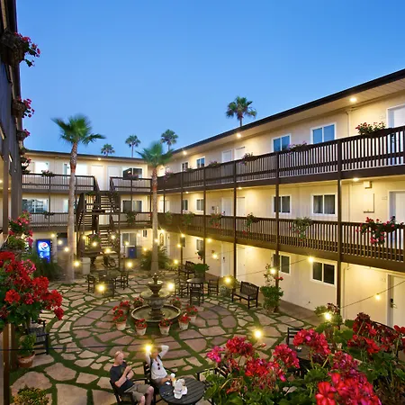 Ocean Beach Hotel-2